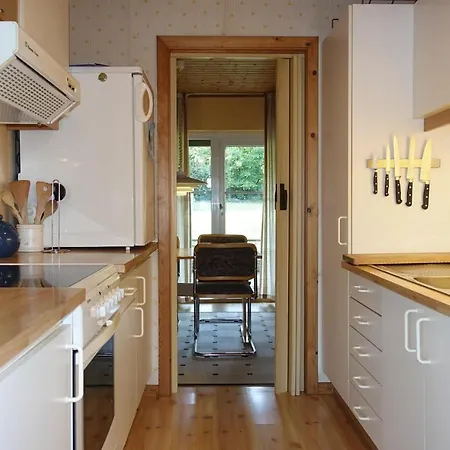 بيت للعطل Amazing In With 2 Bedrooms And Wifi إلينغه