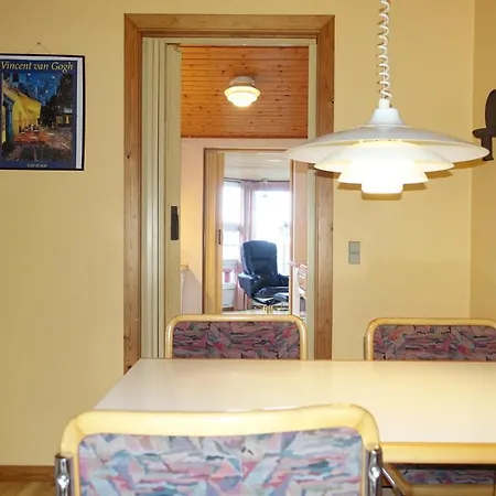بيت للعطل Amazing In With 2 Bedrooms And Wifi إلينغه