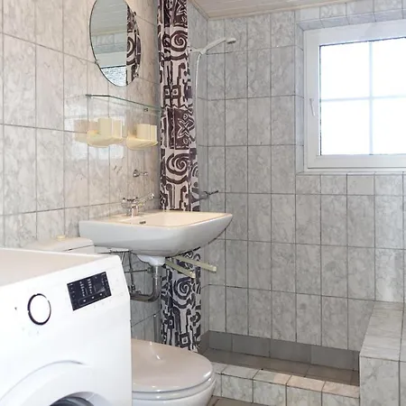 Amazing In With 2 Bedrooms And Wifi *